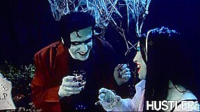 Roxy DeVille in This Aint The Munsters XXX Roxy DeVille 12-29 – Hustler